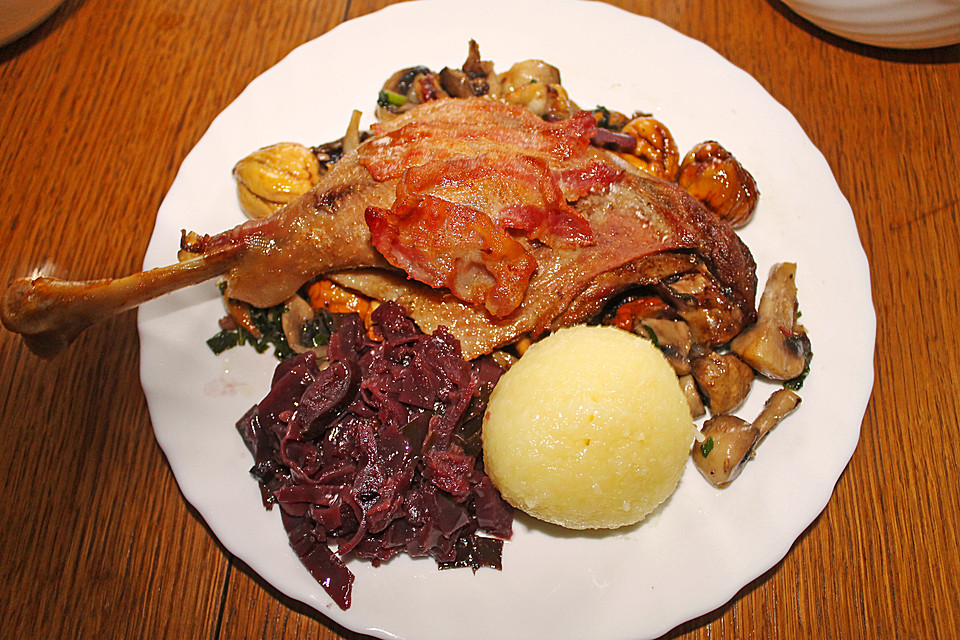 gans betten gebratene gans auf maronen chignon bett von chilli gans betten gebratene gans auf maronen chignon bett von chilli