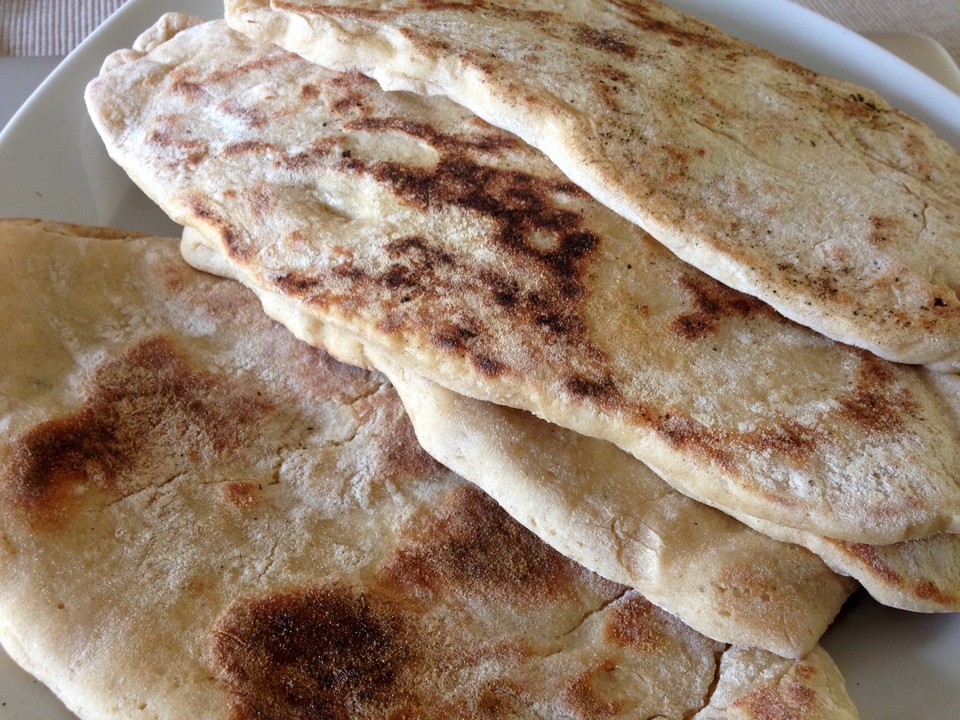 Veganes Naan-Brot mit Knoblauch und Koriander von Lismeitli | Chefkoch.de