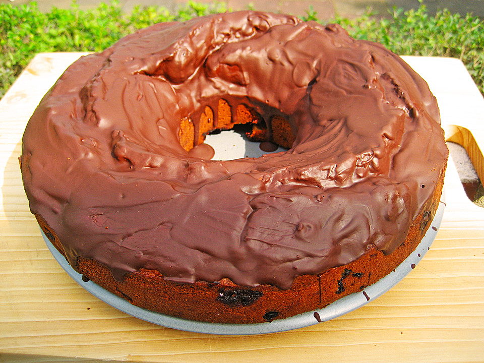 Krokant-Kirsch-Kranzkuchen von 1Sahne | Chefkoch.de Krokant-Kirsch-Kranzkuchen von 1Sahne | Chefkoch.de