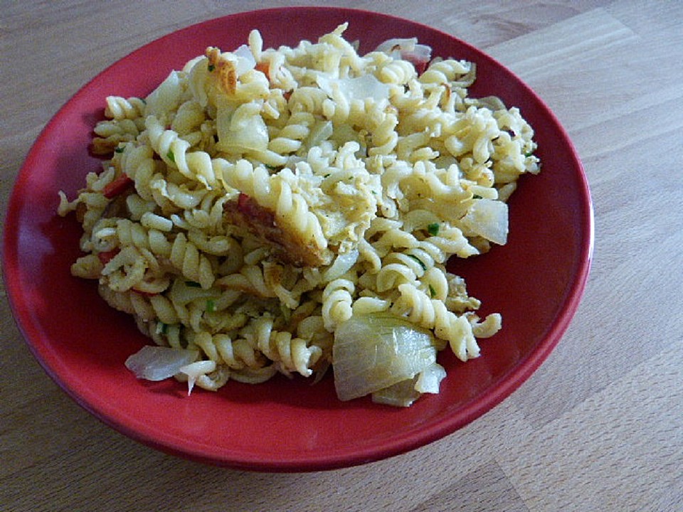 Gebratene Nudeln mit Ei von trekneb | Chefkoch.de
