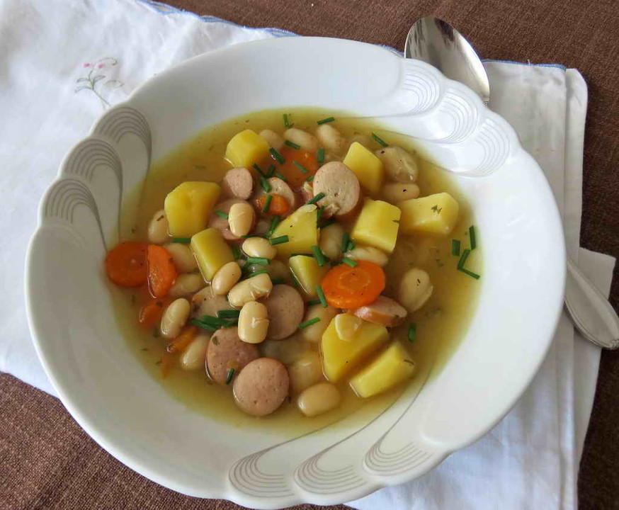 Weiße Bohnensuppe von zinn84 | Chefkoch.de Weiße Bohnensuppe von zinn84 | Chefkoch.de