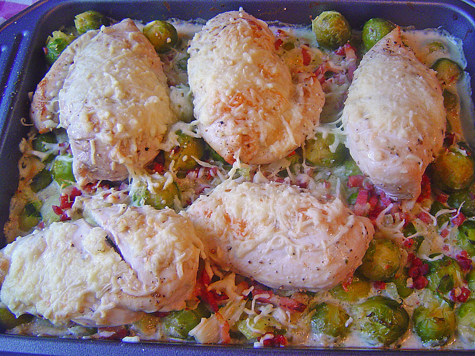 Überbackenes Hähnchenfilet auf Rosenkohl von naschkatze65 | Chefkoch.de