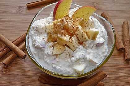 Obstsalat mit Zimt verfeinert