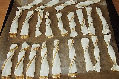 Blätterteig - Nussstangerl 58