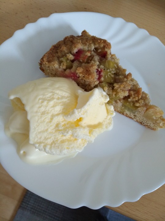 Rhabarber - Streusel Kuchen auf Quark - Öl Teig | Chefkoch.de