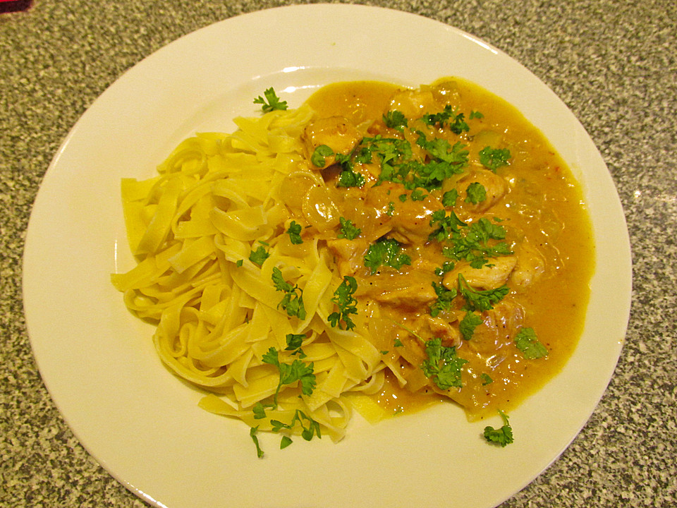 Hähnchengeschnetzeltes in einer Trio-Sahnesauce von abydos21 | Chefkoch.de