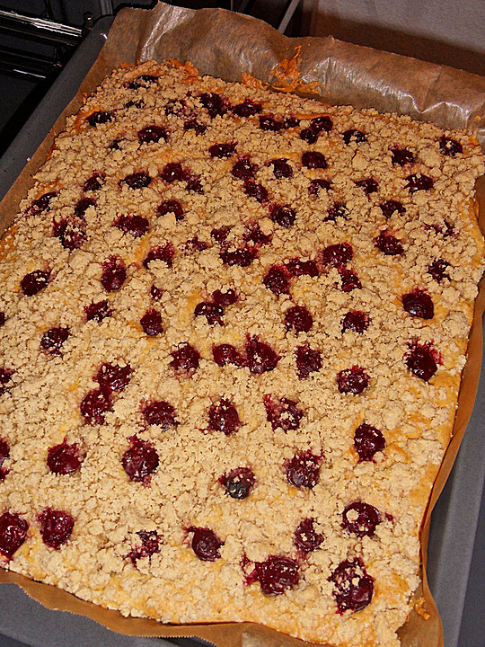 Kirsch-Streusel-Kuchen mit Zimt von zwergenwerke85 | Chefkoch.de