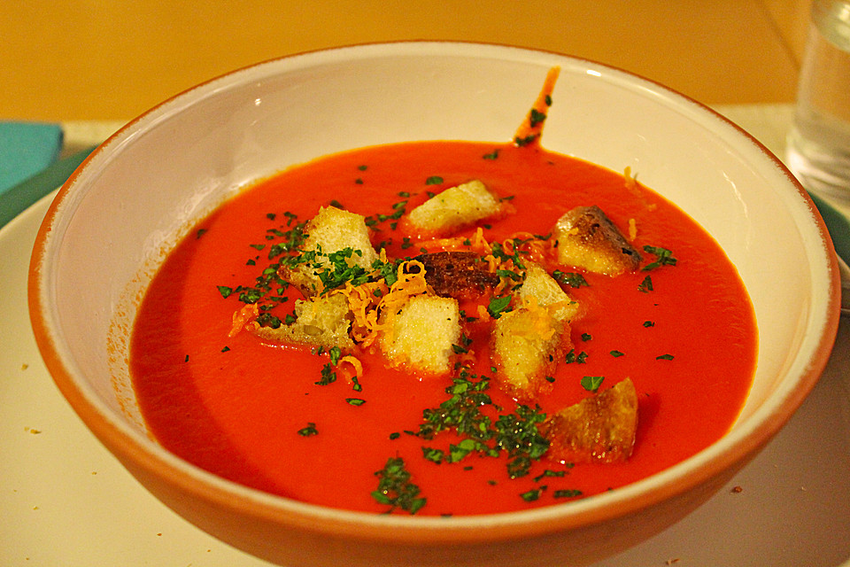 Paprikacremesuppe mit Orangen von barbastelle | Chefkoch.de