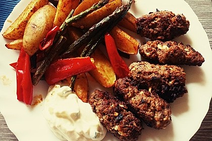 Cevapcici Mit Djuvecreis Und Tzatziki Von Barbwire86 | Chefkoch.de