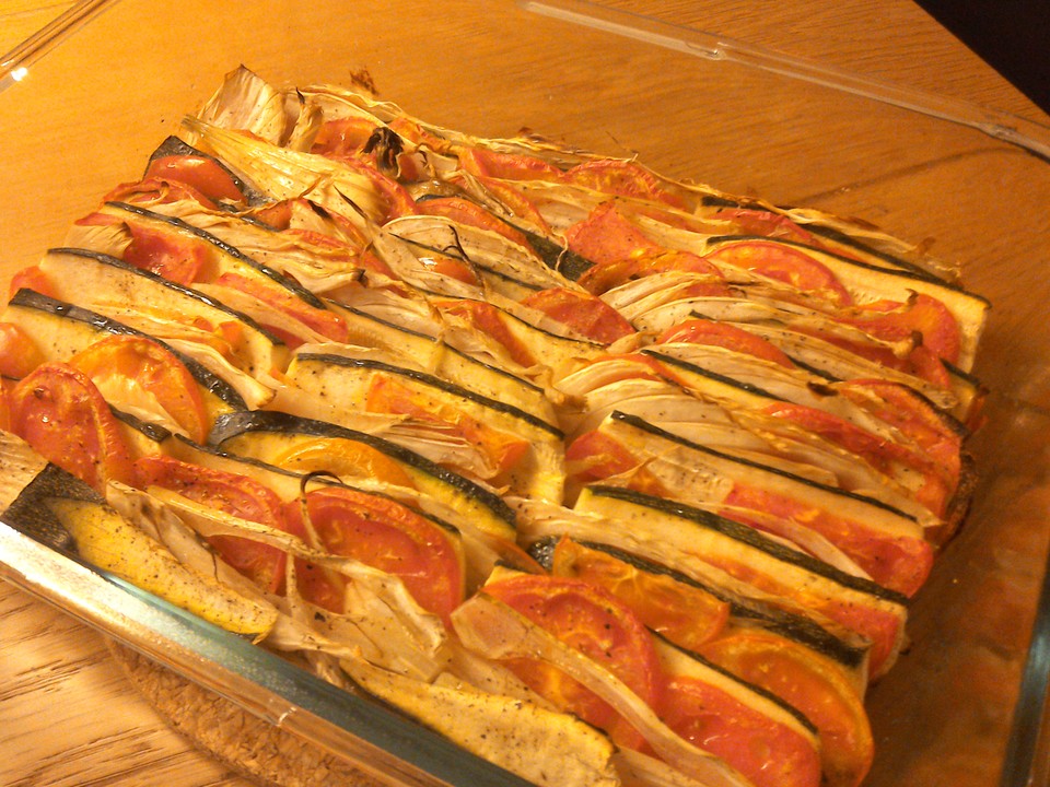 Gemüsegratin mit Zucchini, Tomate und Fenchel von Krefelder114 ...