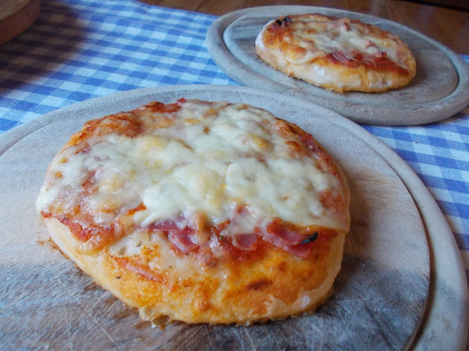 MiniSalamiPizzen von nicole_special13 Chefkoch.de