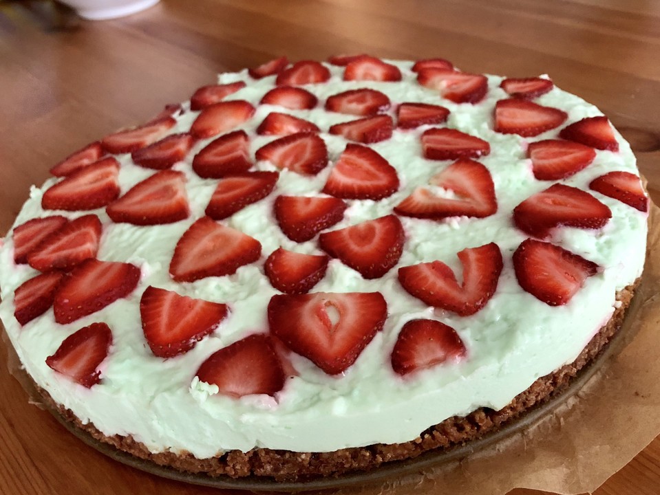 Frischkäsetorte mit Waldmeister von inkn63 | Chefkoch.de