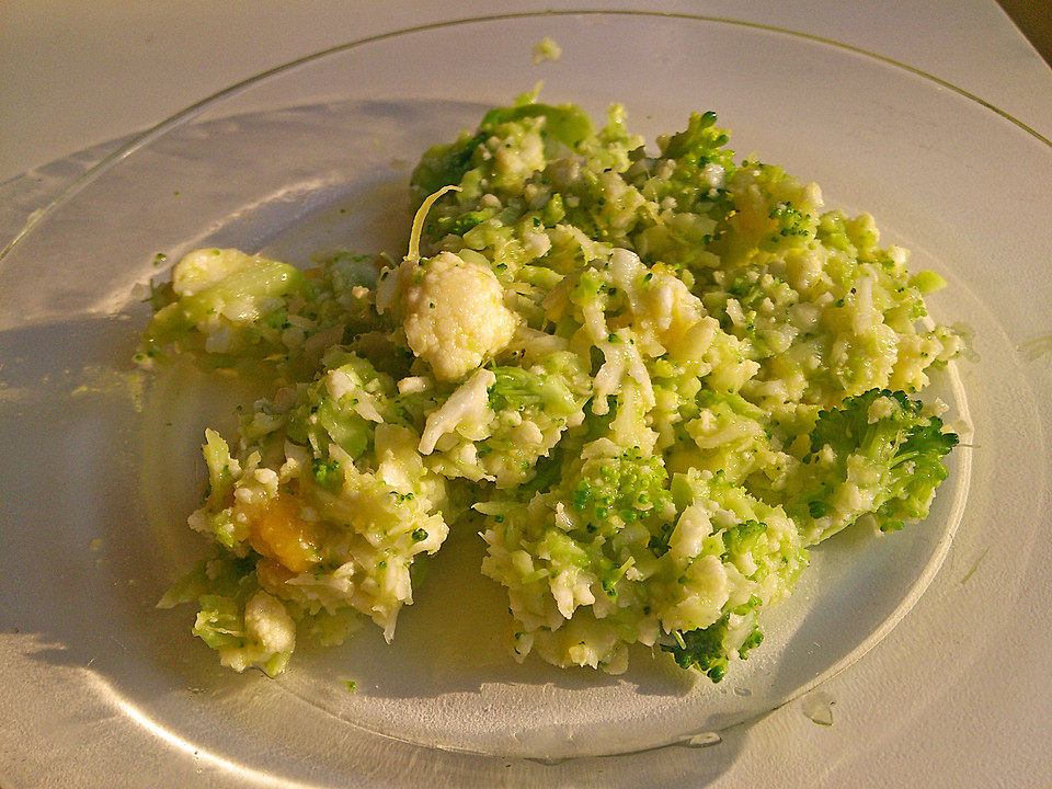 Salat aus Mango, Blumenkohl und Brokkoli von Rakete96 | Chefkoch.de