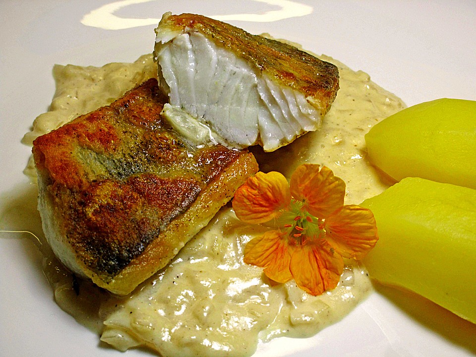 Knusprig gebratener Zander auf Meerrettichsauce von McMoe | Chefkoch.de