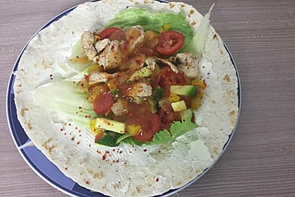 Wrap mit Hähnchen Paprika Zucchini Füllung von Caro Chefkoch Chefkoch de