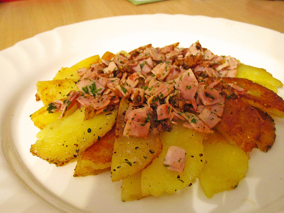 Gebratene Knödel mit Speck und Zwiebeln von mimamutti | Chefkoch.de