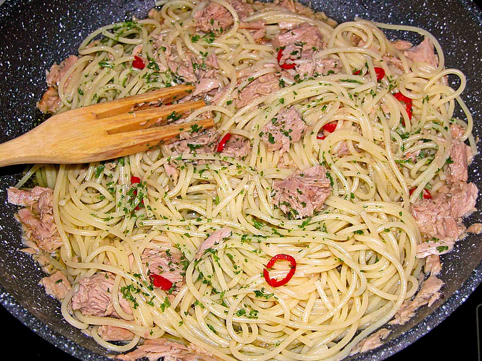 Spaghetti mit Thunfisch und Zitrone von nogikon | Chefkoch.de