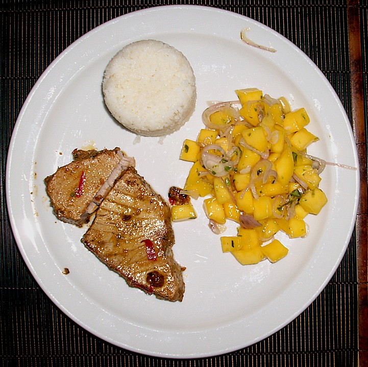 Koriander - Thunfischsteak mit Mango Salsa von flotte-lotte | Chefkoch.de