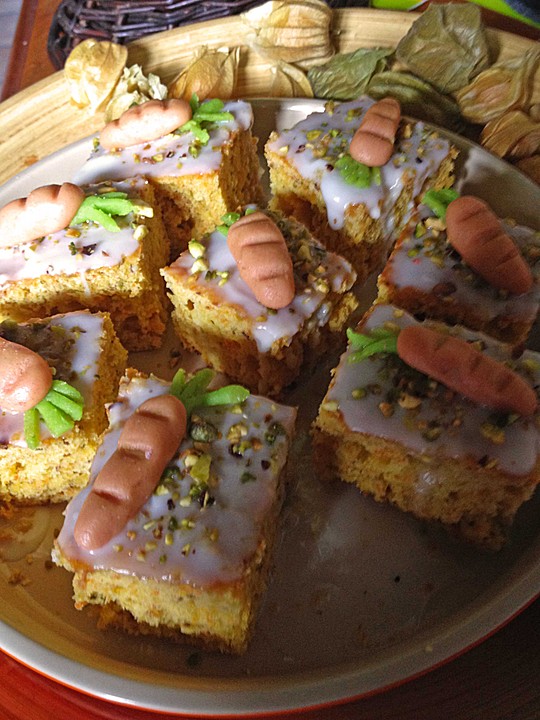 Weltbester Möhrenkuchen mit Frischkäseguss von suse2311 | Chefkoch.de