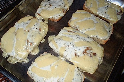 Pikante Partybrötchen mit Creme fraiche 26