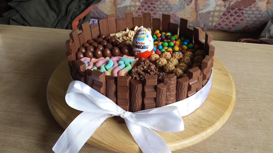 Candy Cake - ein amerikanischer Kuchen mit Süßigkeiten von ...