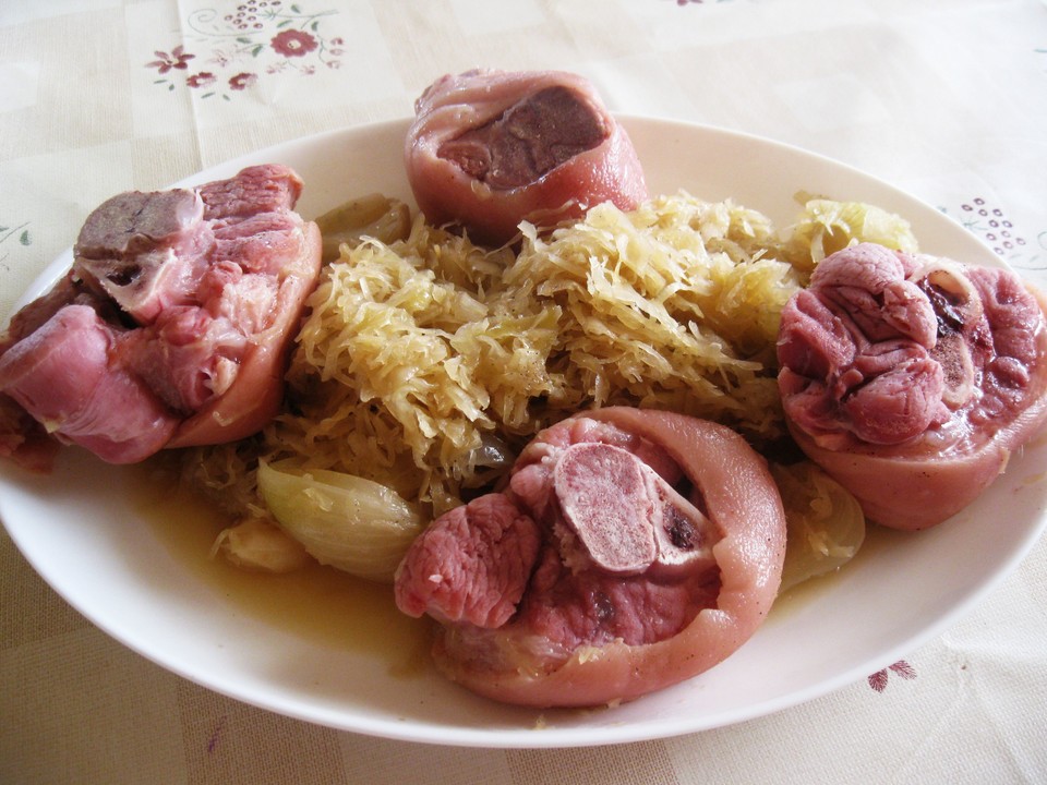 Sauerkraut Mit Eisbein — Rezepte Suchen Sauerkraut Mit Eisbein — Rezepte Suchen