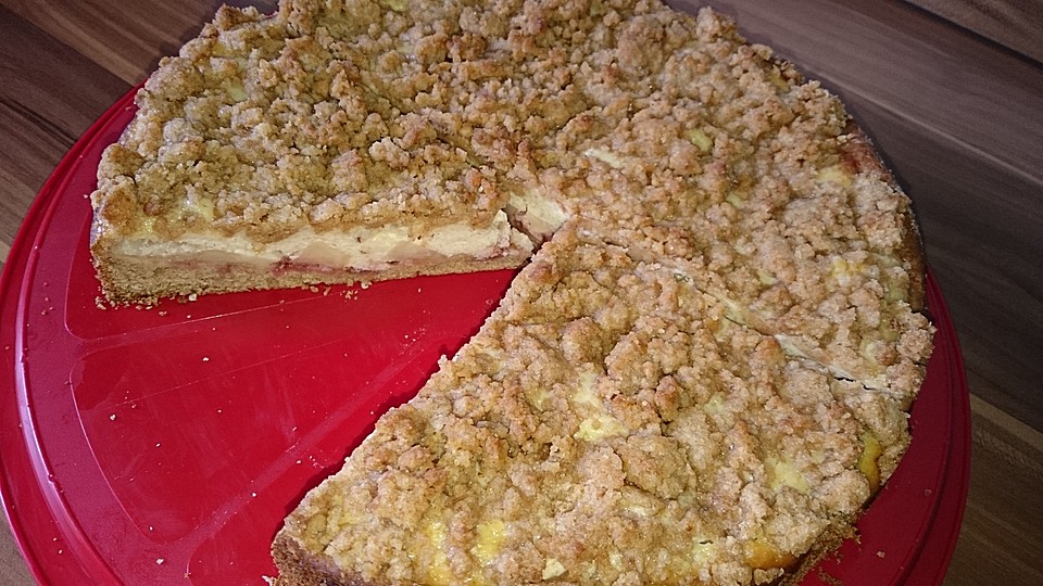 Apfel-Vanillecreme-Kuchen mit Amarettini-Streuseln von ...