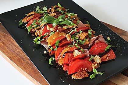 Italienischer Tomaten-Brotsalat 3