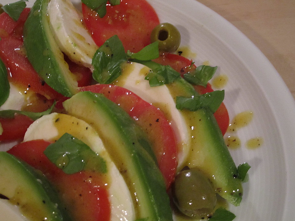 Tomaten-Avocado-Salat mit Senfdressing von HarmM | Chefkoch.de