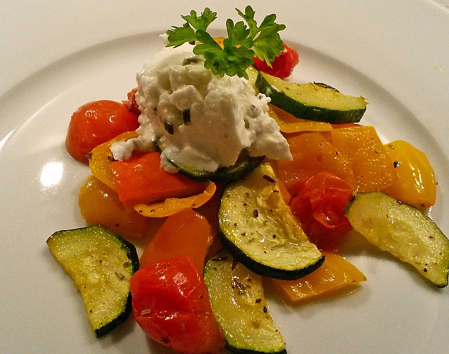 Gebackenes Gemüse mit Kräuterquark von trekneb | Chefkoch.de