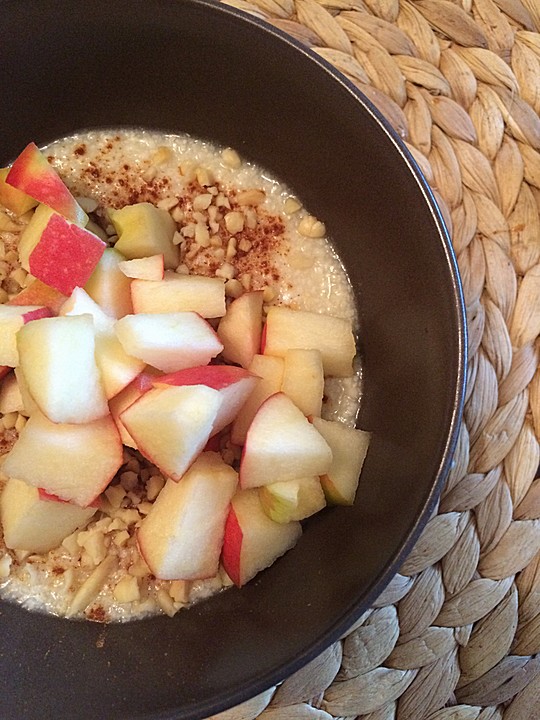 Hirse Porridge mit Apfel, Zimt und Mandeln von Keziaas | Chefkoch.de Hirse Porridge mit Apfel, Zimt und Mandeln von Keziaas | Chefkoch.de