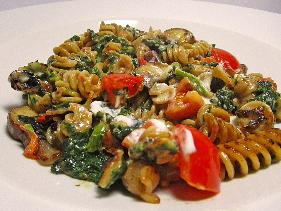 Griechische Nudelpfanne mit Ziegenkäse | Chefkoch.de