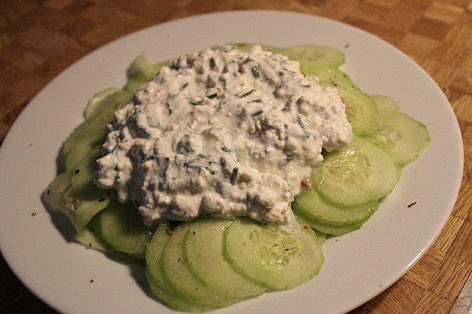 Joghurtdressing mit Feta für Gurkensalat von v-e-v-e | Chefkoch.de