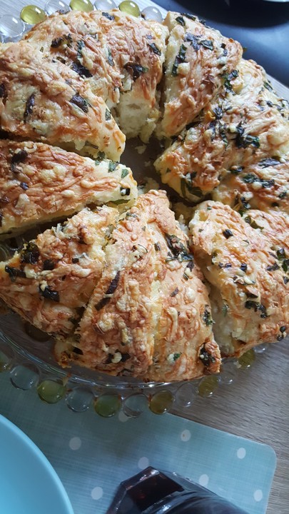 Selbstgebackenes Knoblauchbrot von Chefkoch-Video | Chefkoch.de