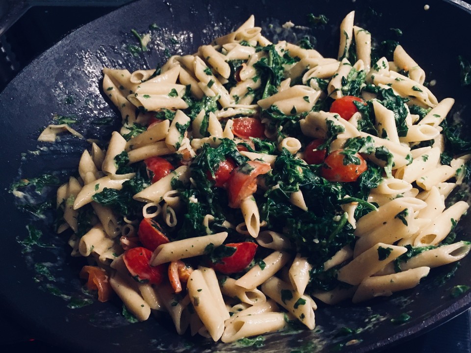 Nudeln in cremiger Spinat-Käsesoße von halbzehn | Chefkoch.de