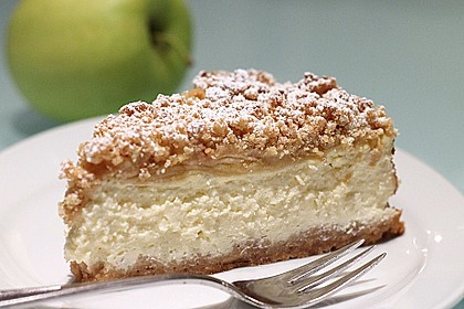 Apple-Crumble-Cheesecake