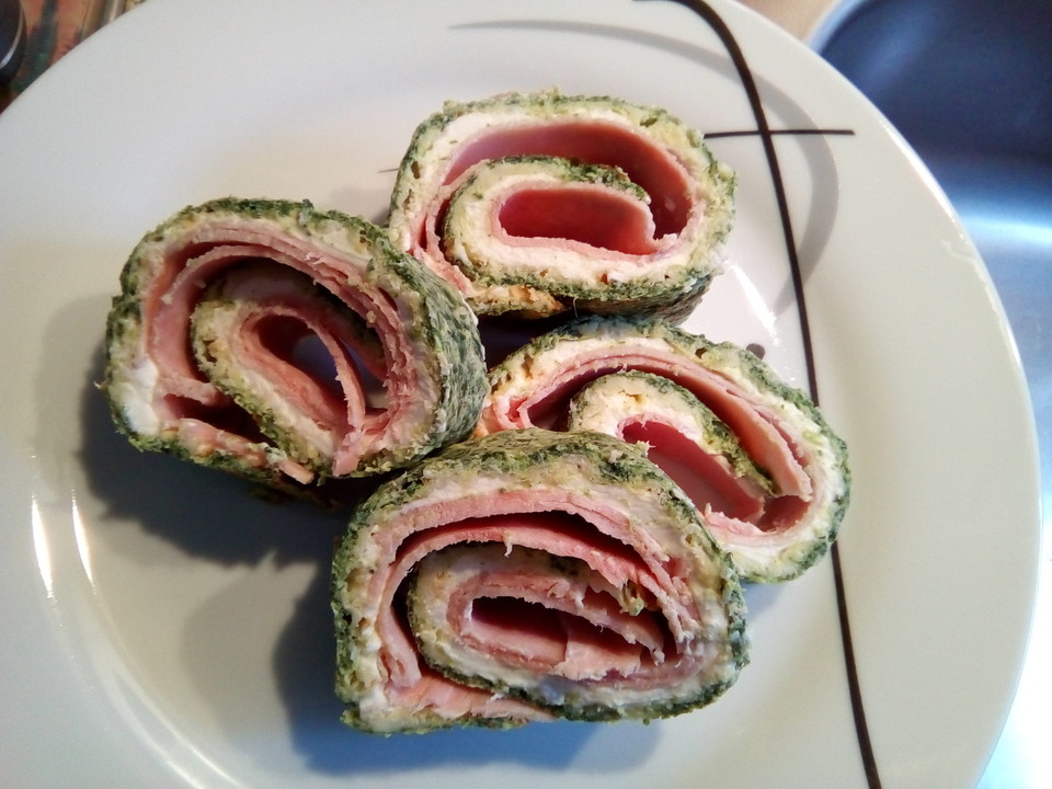 Low-Carb Spinatrolle mit Frischkäse und Kochschinken von pandahime ...