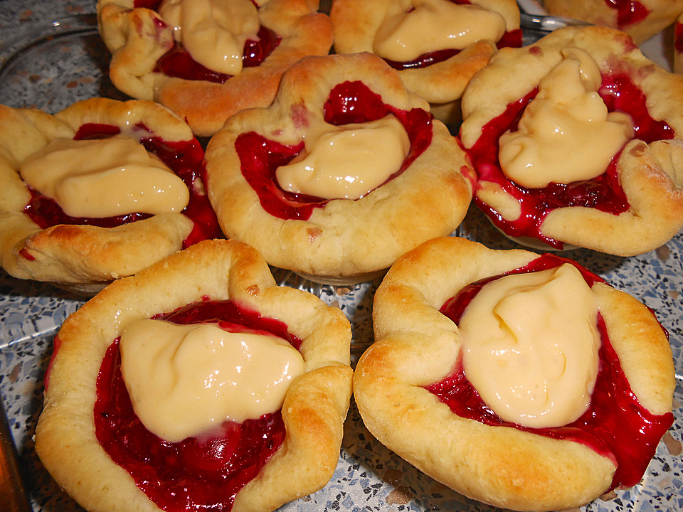 Rote Grütze-Muffins von Zica1605 | Chefkoch.de