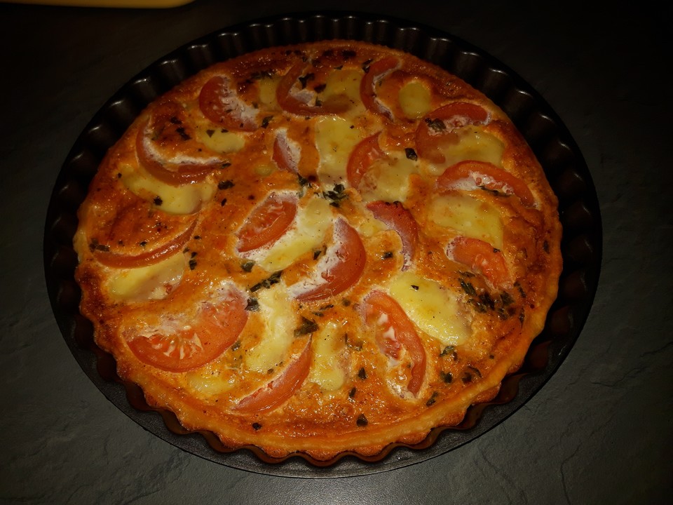 Tomaten - Mozzarella - Basilikum Quiche von Biu | Chefkoch.de