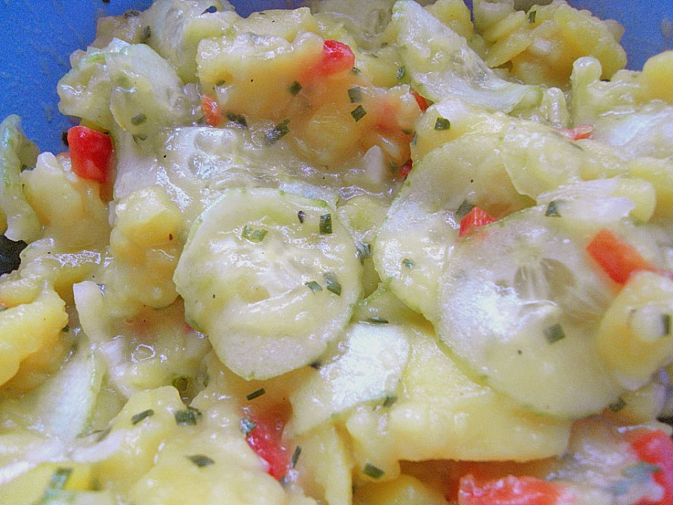 Bayrischer Kartoffelsalat mit Gurke von flotte-lotte | Chefkoch.de