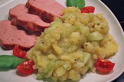 Bayrischer Kartoffelsalat Mit Gurke Von Flotte Lotte Chefkoch De