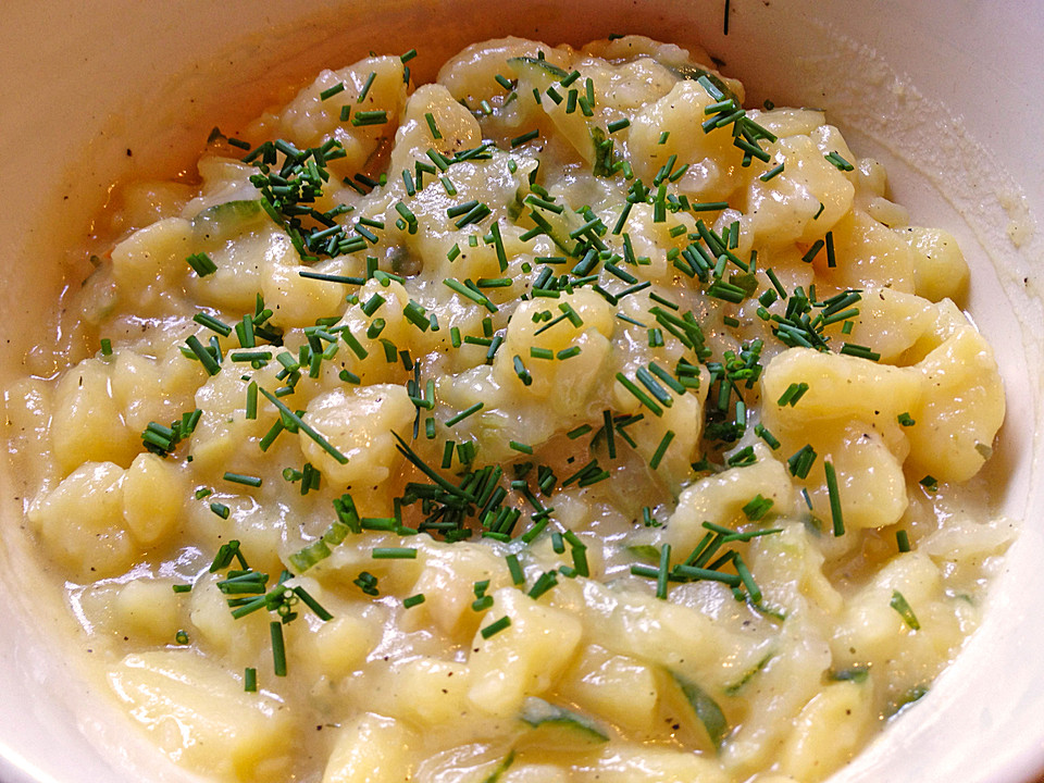 Bayrischer Kartoffelsalat mit Gurke von flotte-lotte | Chefkoch.de