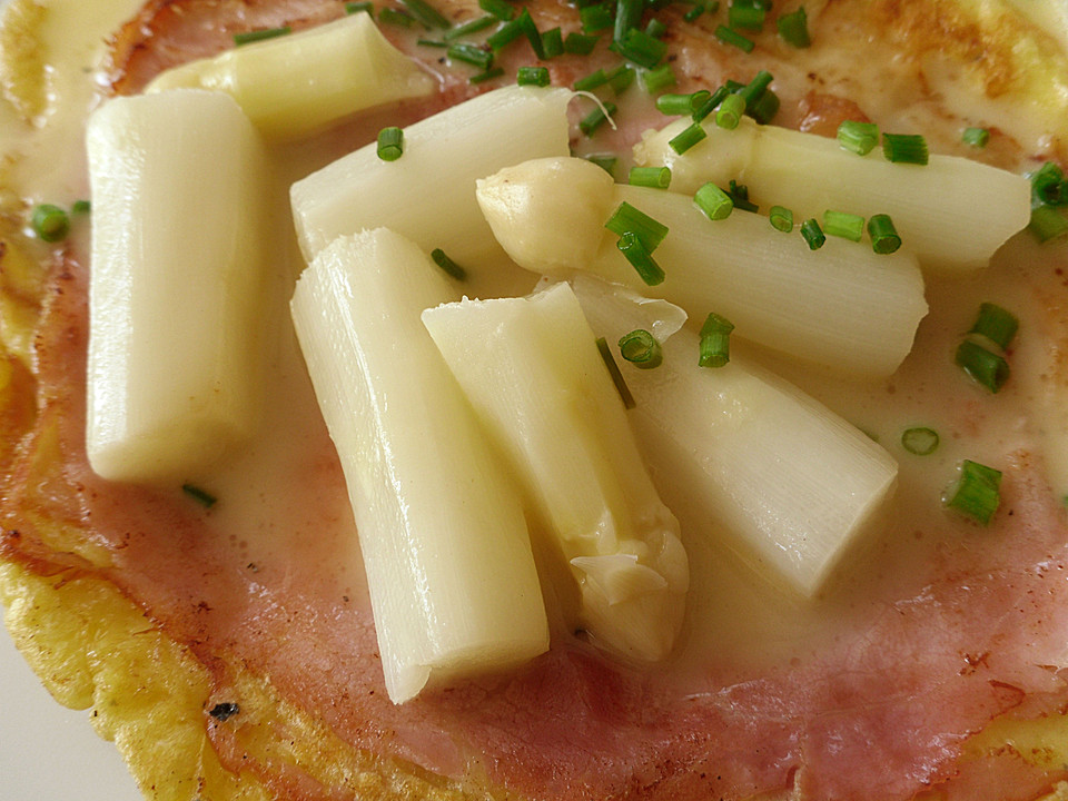 Spargel mit Schinkenpfannkuchen von judith | Chefkoch.de