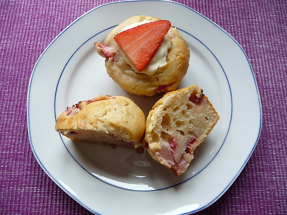 Erdbeer - Joghurt Muffins von whooly | Chefkoch.de