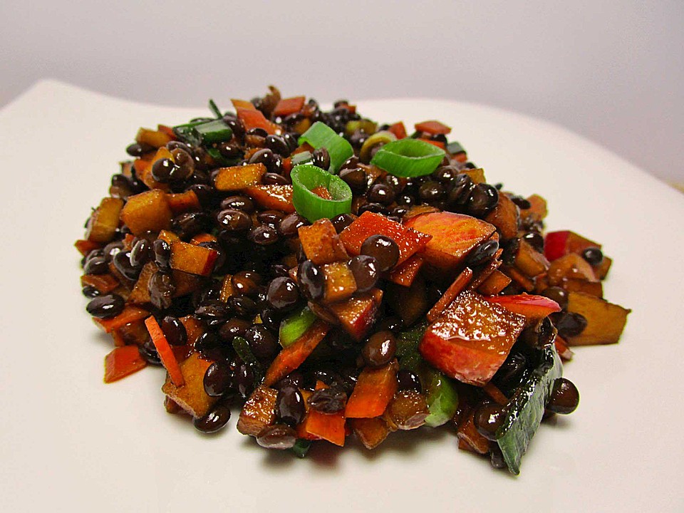 Belugalinsen-Salat mit Kürbiskernöl-Dressing von schaech001 | Chefkoch.de