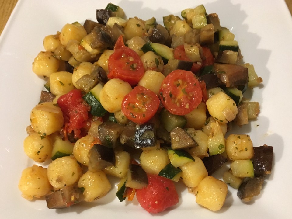 Gnocchi-Gemüsepfanne von Helfer55po | Chefkoch.de