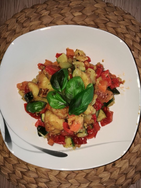 Gnocchi-Gemüsepfanne von Helfer55po | Chefkoch.de