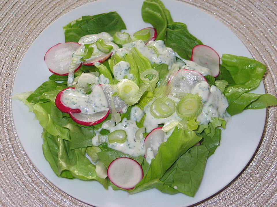 Frühlingshafter Kopfsalat mit Radieschen von patty89 | Chefkoch.de