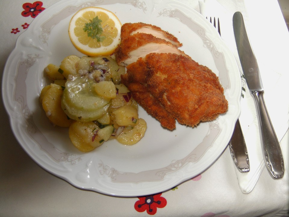 Paniertes Hähnchenbrustfilet Mit Rahmgurken Von Medaillon Chefkochde