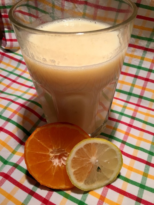 Orangen-Bananen-Buttermilch-Smoothie von patty89 | Chefkoch.de